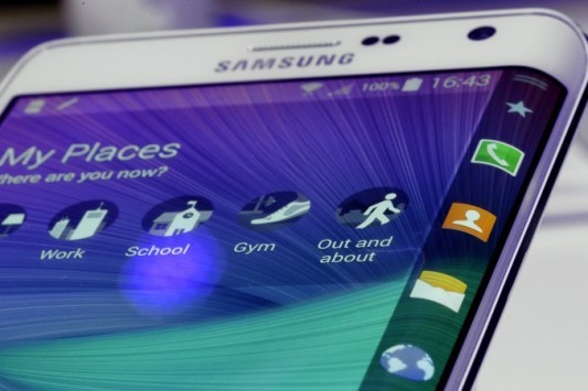 Samsung, il Galaxy S6 arriverà anche in versione Edge