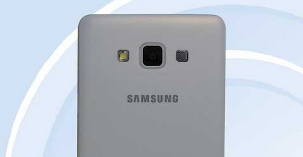 Galaxy A7, nuove immagini per lo smartphone Samsung più sottile di sempre