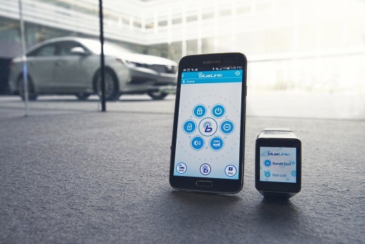 Hyundai presenta Blue Link, l'app che avvia l'auto dallo Smartwatch