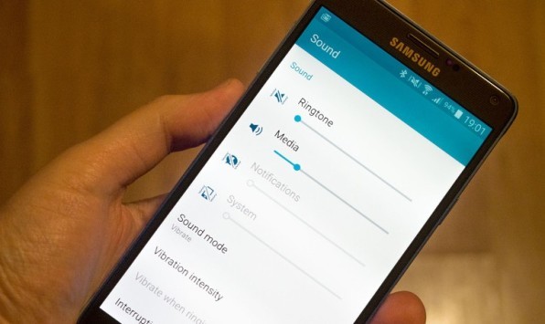 Samsung Galaxy Note 4 e la strana gestione delle priorità