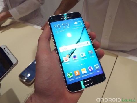 Samsung Galaxy S6, i primi benchmark evidenziano la velocità della memoria