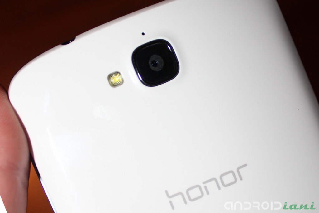 Honor Holly Recensione