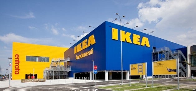 Ikea: pronte lampade e tavolini che ricaricano lo smartphone
