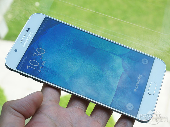 Samsung Galaxy A8, nuove immagini con prezzo e data di commercializzazione