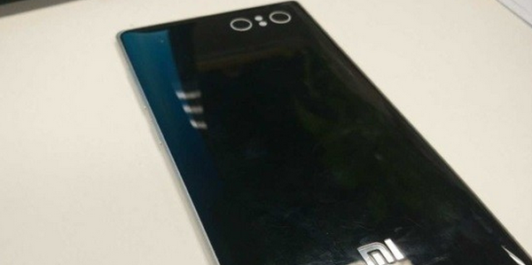 Due nuovi smartphone Xiaomi si mostrano in alcune foto leak