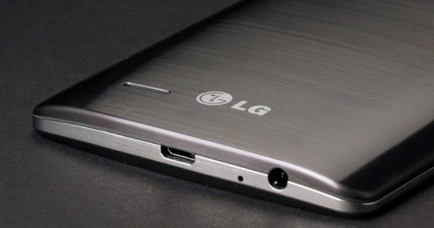LG G5 fotografato all'interno di una dummy box