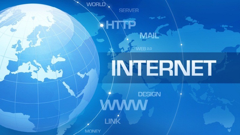 Internet gli italiani trascorrono sempre meno tempo online (01)