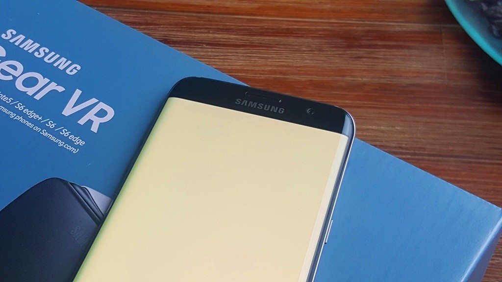 Galaxy S7 ed S7 Edge modalità flash frontale