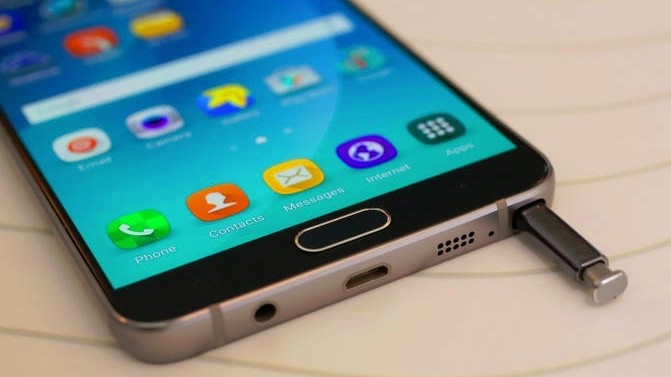 Note 6 ci sarà Continuum sul prossimo phablet di Samsung