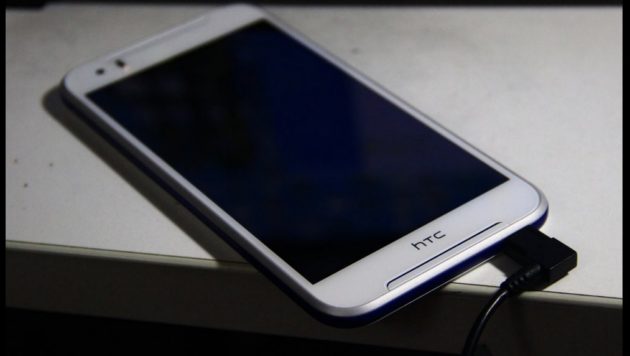 HTC Desire 830: immagini dal vivo e informazioni sulle specifiche tecniche
