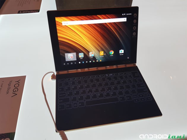 IFA 2016: Lenovo presenta il tablet 2-in-1 Yoga Book