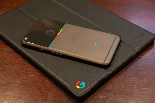 Un tocco di colore per Google Pixel XL? Si può, con questi stickers fatti in casa