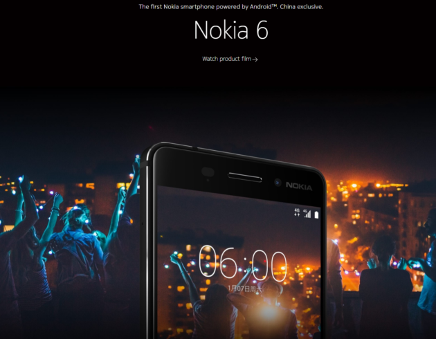 Nokia 6 utilizzato come schiaccianoci