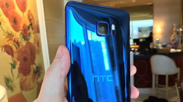 HTC U Ultra riceve un aggiornamento software