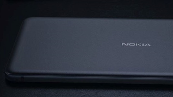 Nokia 9 prenderà spunto dal Samsung Galaxy S8 - FOTO