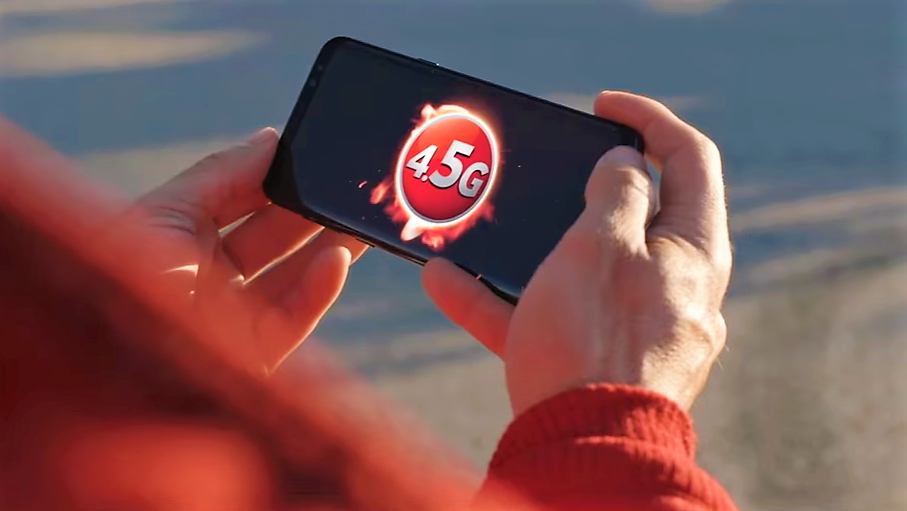 Vodafone ufficializza la sua rete 4.5G si naviga fino ad 800 Mbps - VIDEO