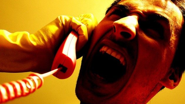 Agcom: utenti sul piede di guerra contro gli operatori telefonici