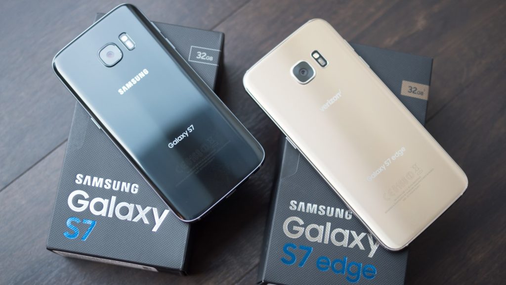 Galaxy S7 ed S7 Edge ricevono un nuovo aggiornamento