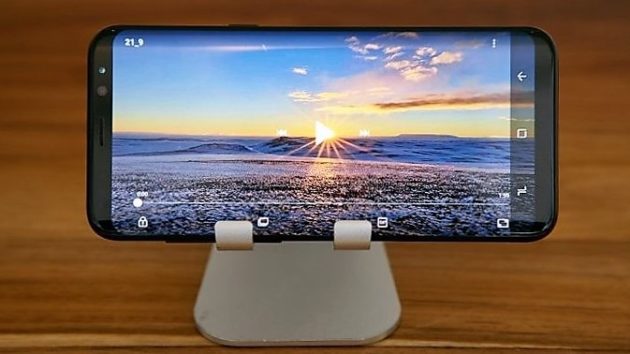 Samsung Galaxy A5 2018 nuove conferme sull'infinity display