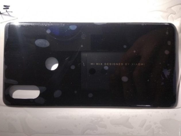 Xiaomi Mi Mix3, già disponibile una prima immagine leaked