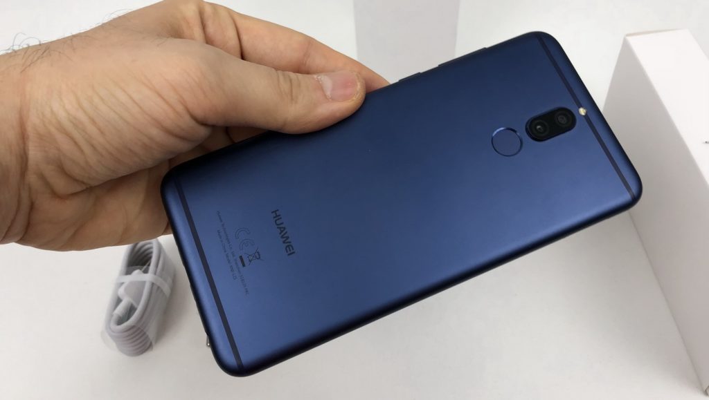 Face unlock è ora disponibile per Huawei Mate 10 Lite