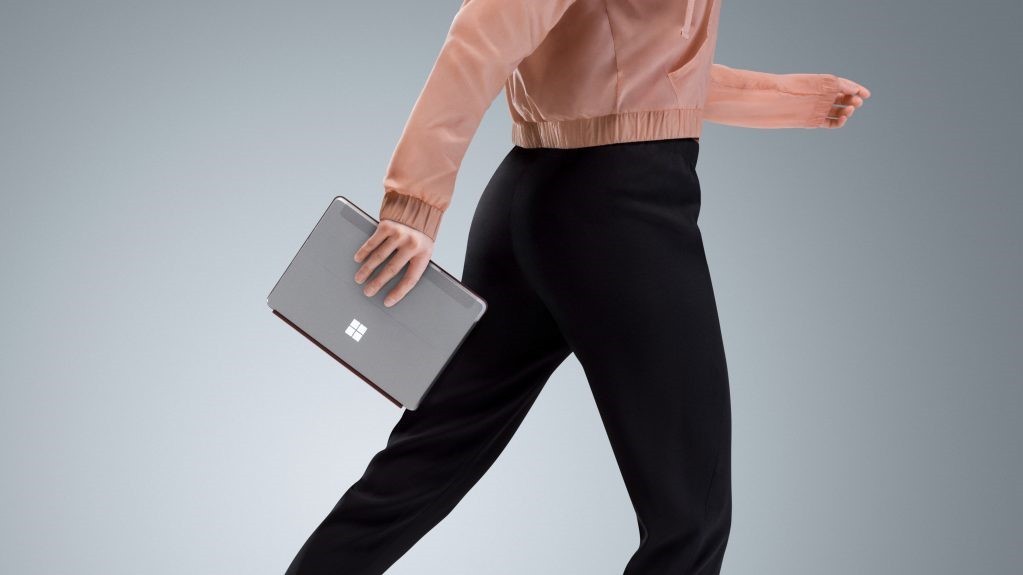 Microsoft annuncia il ''piccolo ed economico'' Surface Go
