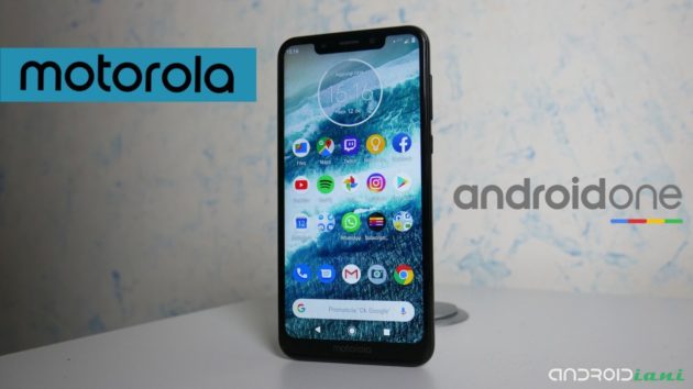 Motorola One, il più completo sotto i €250 | Recensione
