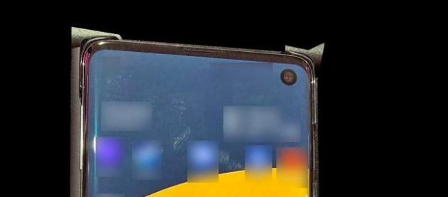Samsung Galaxy S10: si mostra nella prima foto