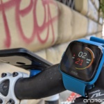 Fitbit Versa Lite: less is more | Recensione