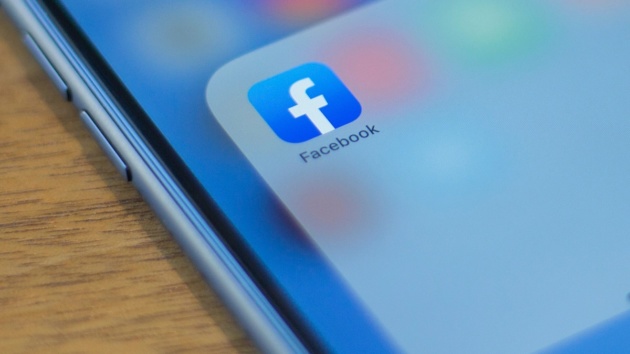 Gli utenti giornalieri di Facebook sono diminuiti per la prima volta nella sua storia