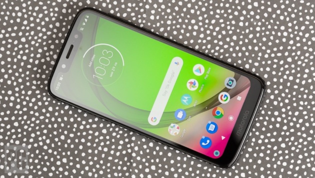 Moto G7 Play inizia a ricevere Android 10