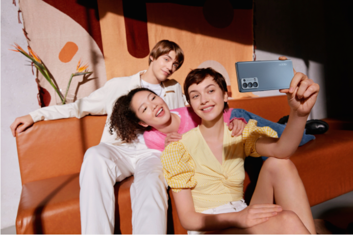 OPPO Reno6