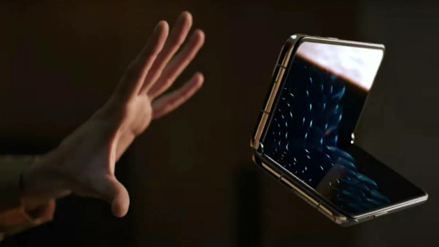 OPPO svela il suo primo smartphone pieghevole, in arrivo il 15 dicembre