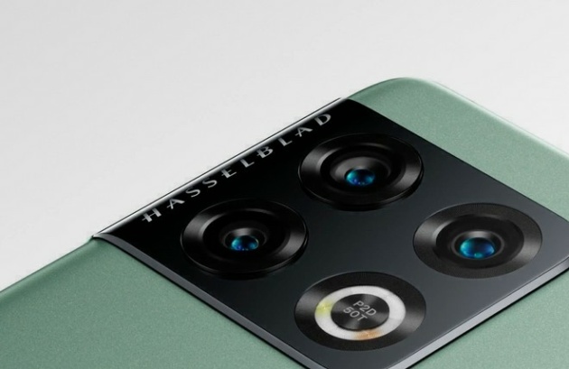 I rendering trapelati di OnePlus 11 Pro mostrano una fotocamera particolare