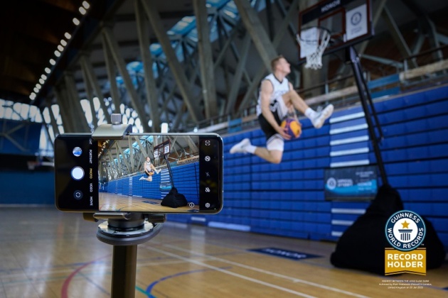 HONOR e Guinness World Record presentano la fotocamera del Magic5 Pro